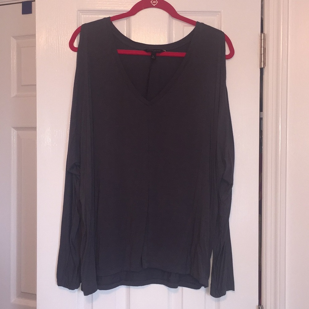 Banana Republic Long sleeve open blouse